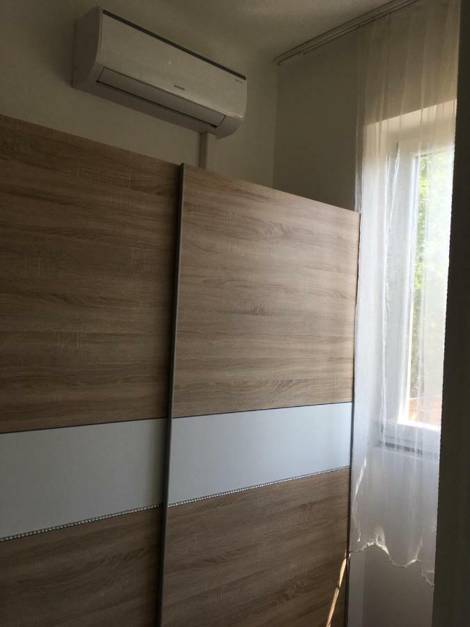 Апартаменти Barbara House *